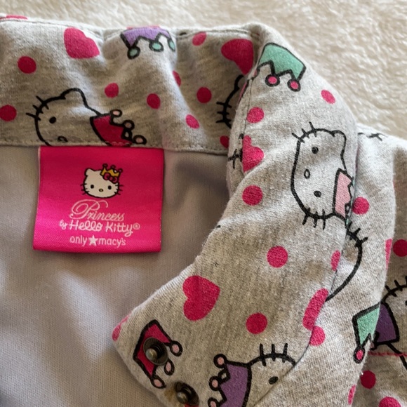 2 Girls size 3/4 Uniqlo low zip up & hello kitty vest - Picture 3 of 8